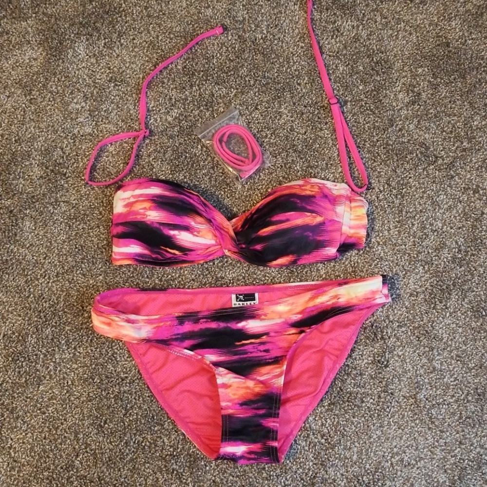 Oakley suit
